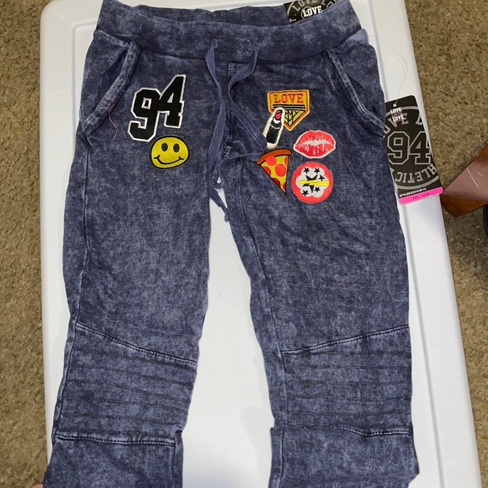 GIRLS 2 POCKET LOVE JOGGERS...WITH PATCHES